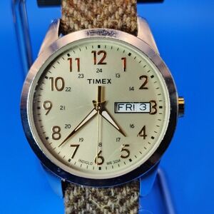 Vintage 2014 Timex Day Date 36mm Mens Quartz Watch New Woven Corduroy Strap